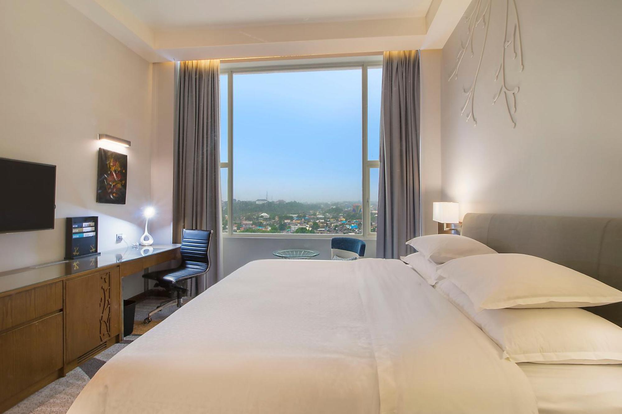 Four Points By Sheraton Manado Zewnętrze zdjęcie