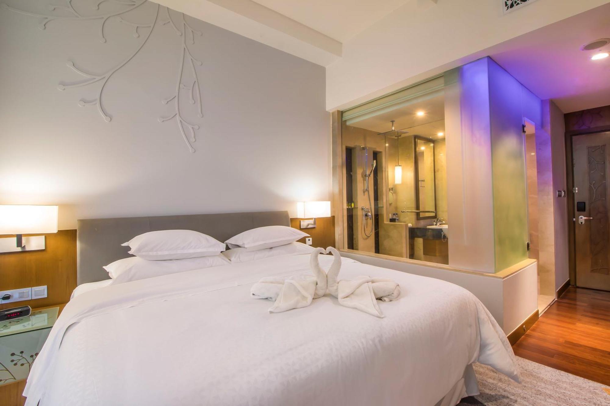 Four Points By Sheraton Manado Zewnętrze zdjęcie
