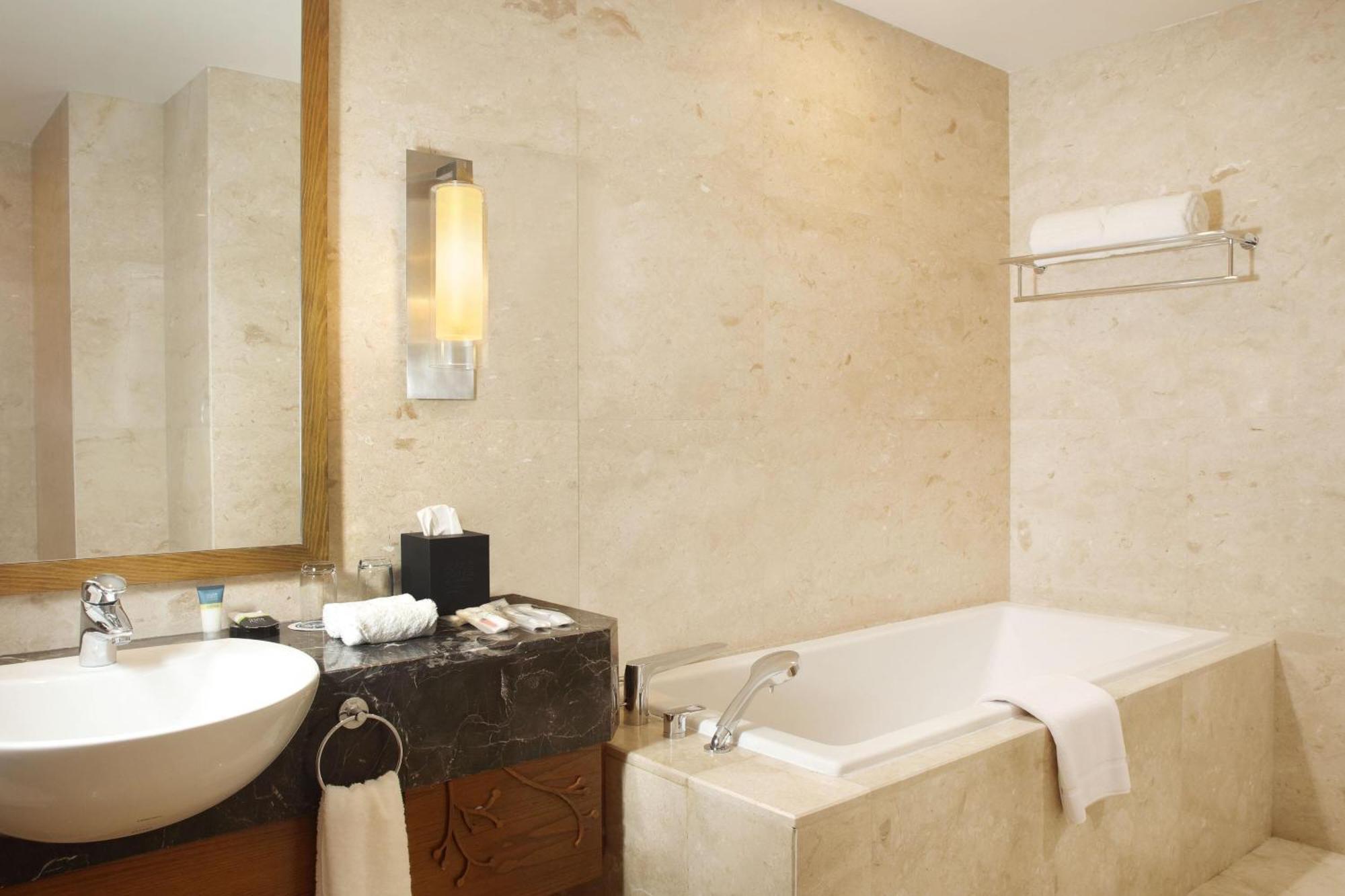Four Points By Sheraton Manado Zewnętrze zdjęcie