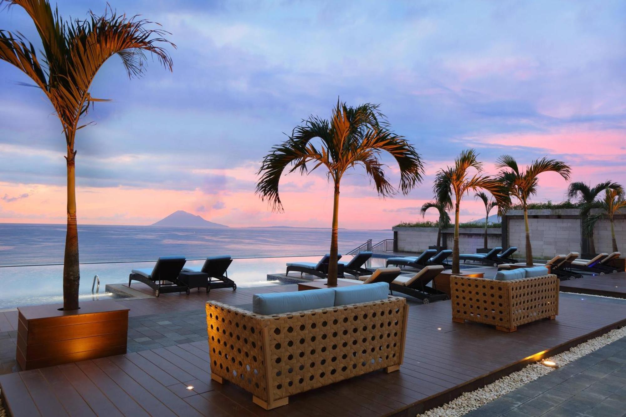 Four Points By Sheraton Manado Zewnętrze zdjęcie