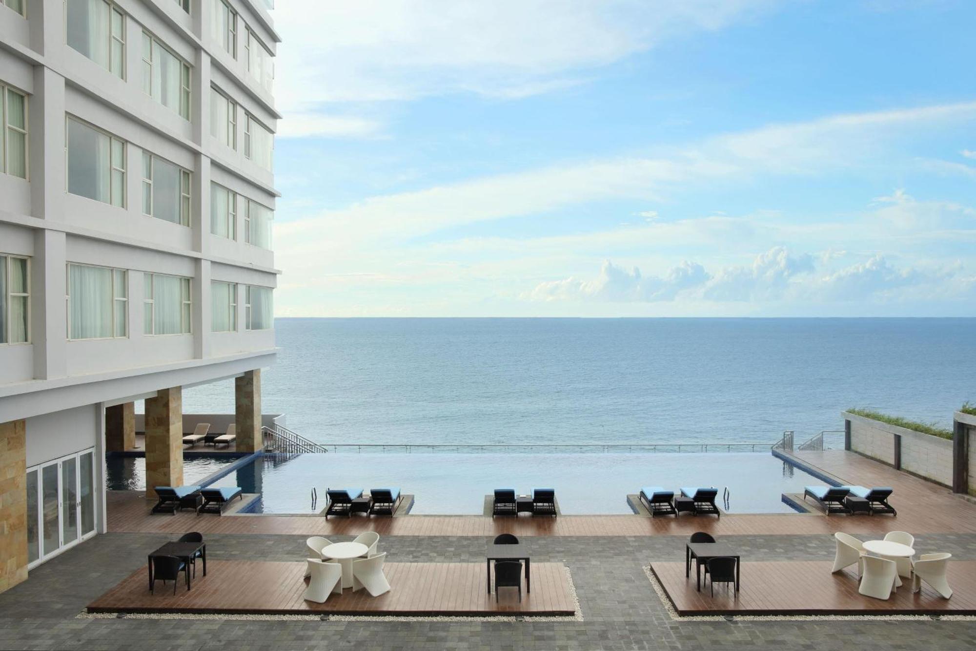 Four Points By Sheraton Manado Zewnętrze zdjęcie