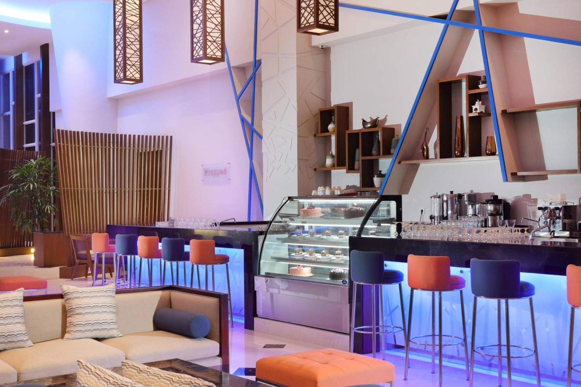 Four Points By Sheraton Manado Zewnętrze zdjęcie