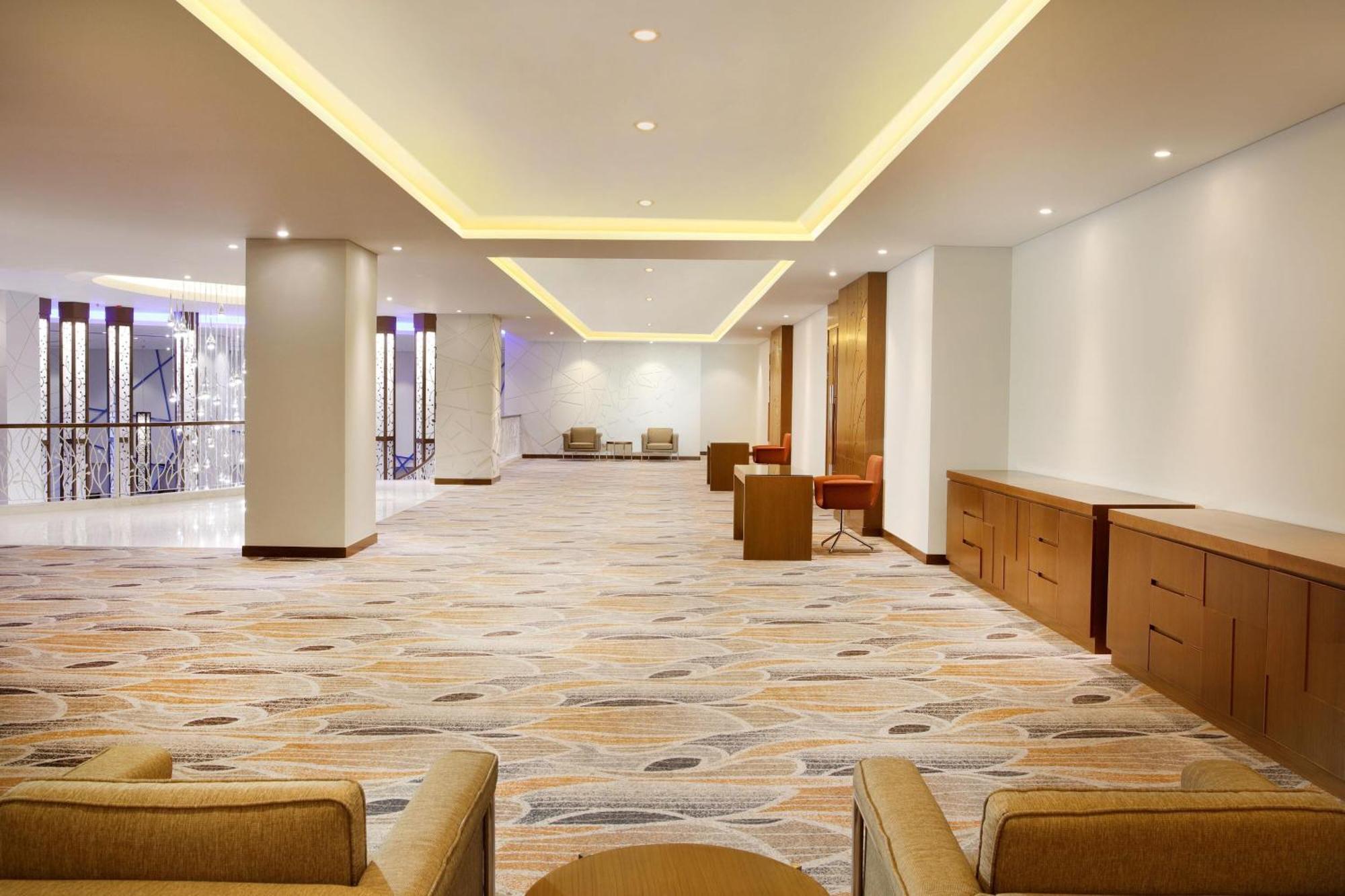 Four Points By Sheraton Manado Zewnętrze zdjęcie