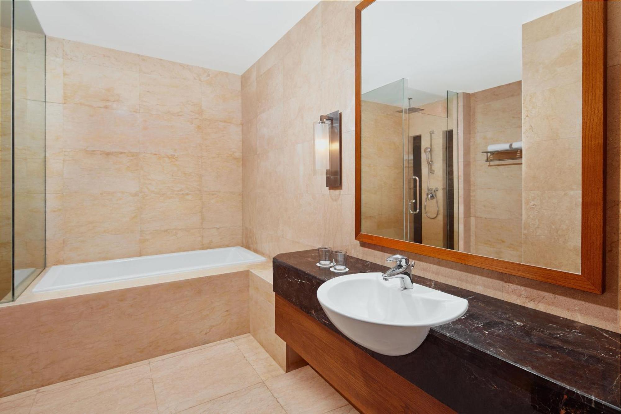 Four Points By Sheraton Manado Zewnętrze zdjęcie