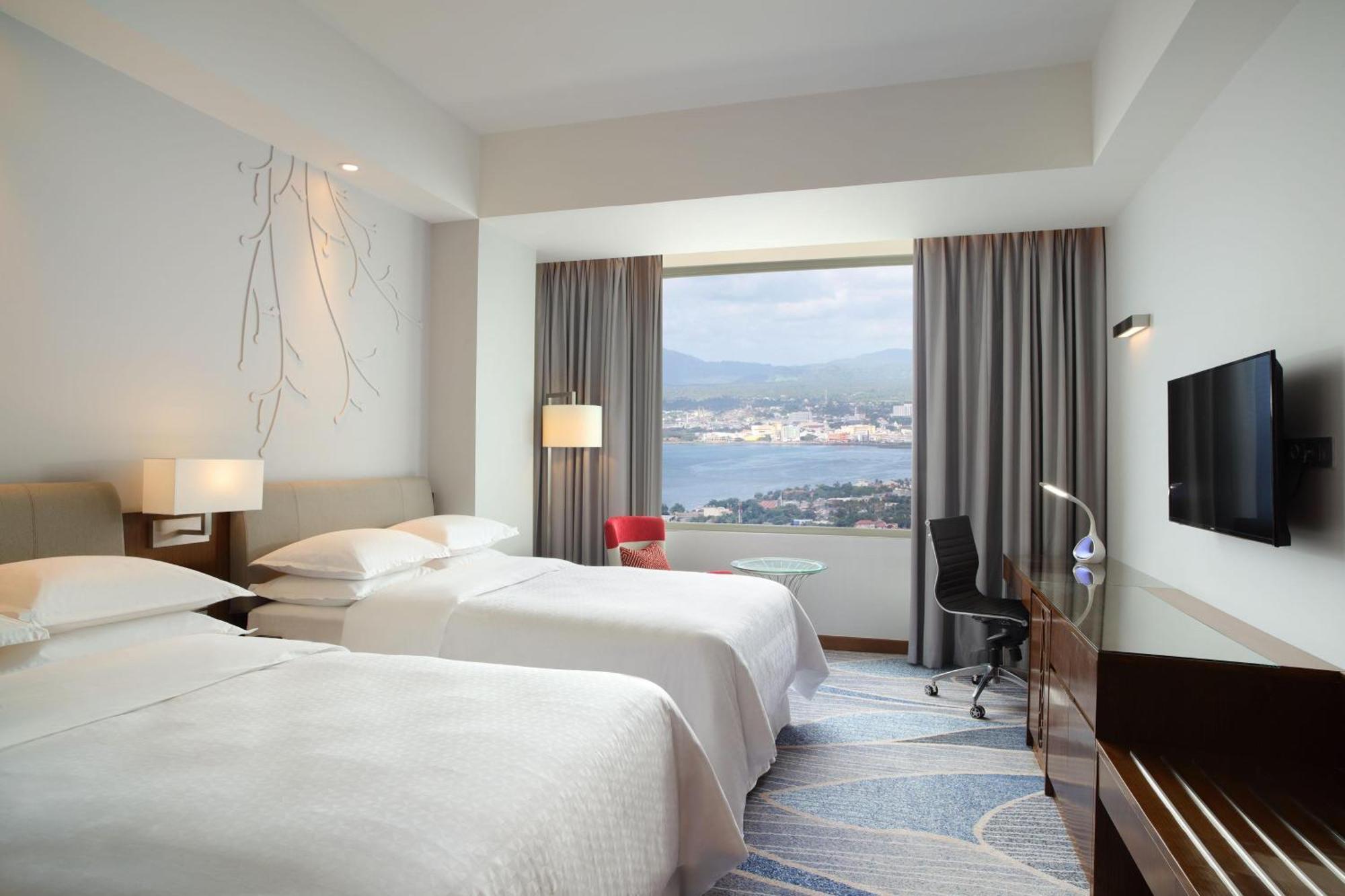 Four Points By Sheraton Manado Zewnętrze zdjęcie